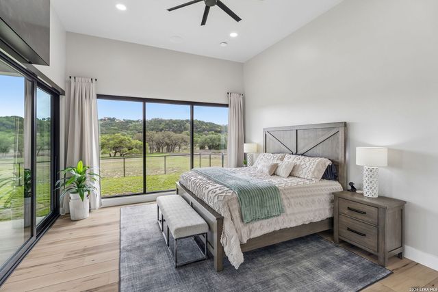 521 Mystic Shores Blvd, Spring Branch, TX 78070