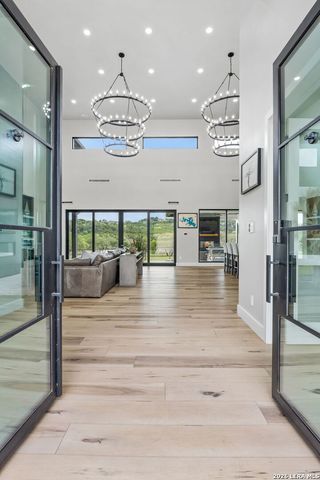 521 Mystic Shores Blvd, Spring Branch, TX 78070