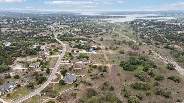 521 Mystic Shores Blvd, Spring Branch, TX 78070