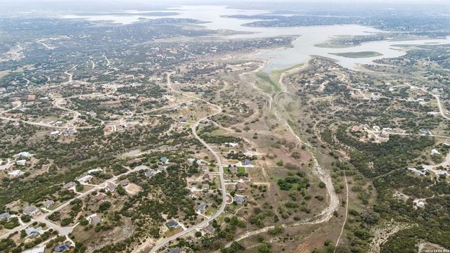 521 Mystic Shores Blvd, Spring Branch, TX 78070