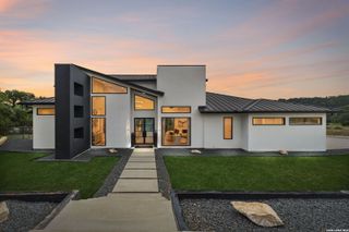 521 Mystic Shores Blvd, Spring Branch, TX 78070