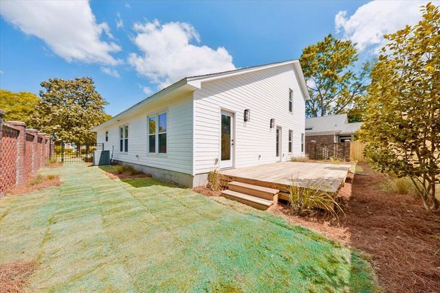 1665 Fairway Place Lane, Mount Pleasant, SC 29464