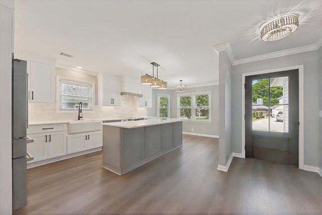 1665 Fairway Place Lane, Mount Pleasant, SC 29464
