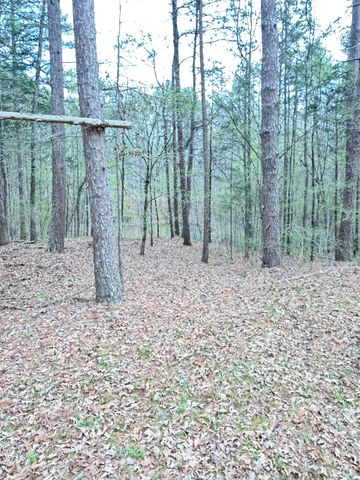 444 HATCH LN, Henderson, TN 38340