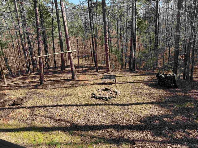 444 HATCH LN, Henderson, TN 38340