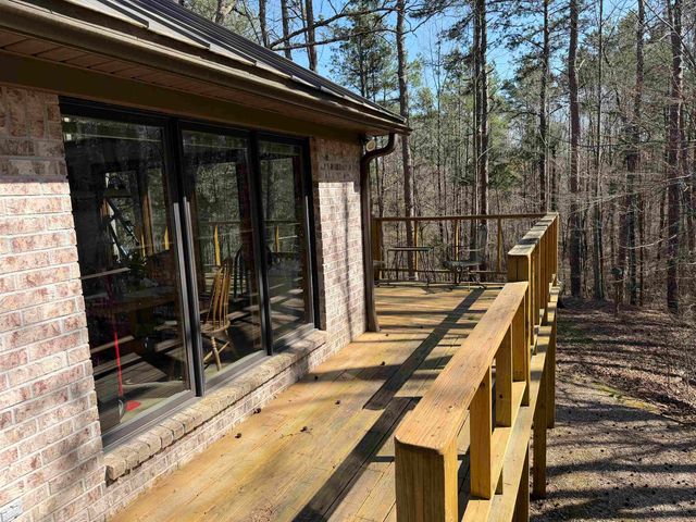 444 HATCH LN, Henderson, TN 38340