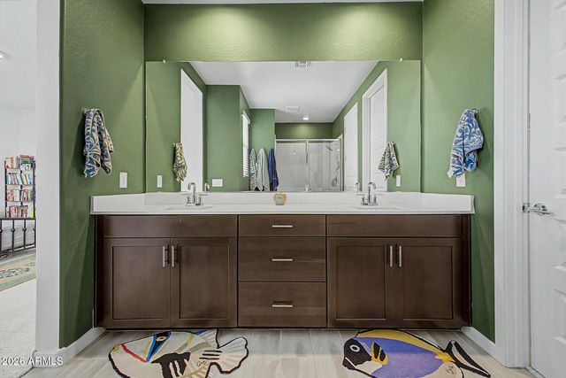 3096 E HAYFIELD Way, San Tan Valley, AZ 85140