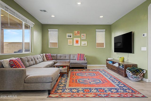 3096 E HAYFIELD Way, San Tan Valley, AZ 85140