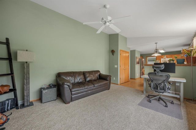 8600 Ellington Way, Middleton, WI 53562