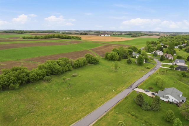 8600 Ellington Way, Middleton, WI 53562