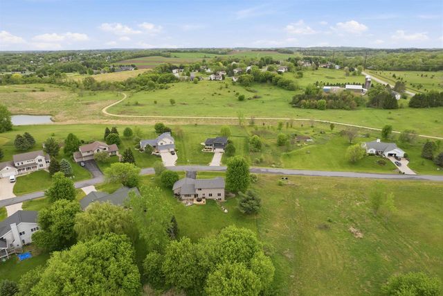 8600 Ellington Way, Middleton, WI 53562