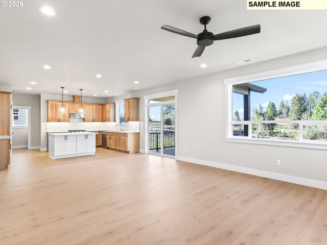 2231 E OTTER Loop 61, La Center, WA 98629