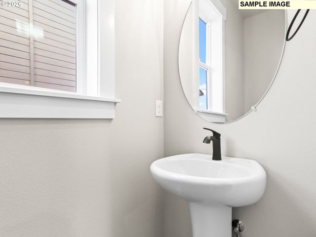 2231 E OTTER Loop 61, La Center, WA 98629