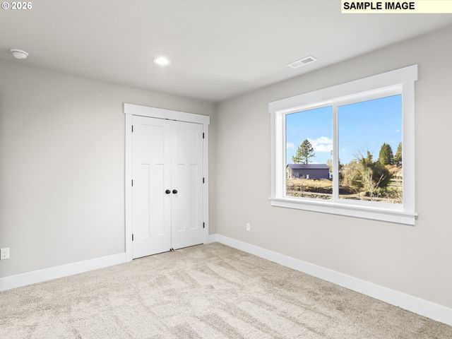 2231 E OTTER Loop 61, La Center, WA 98629