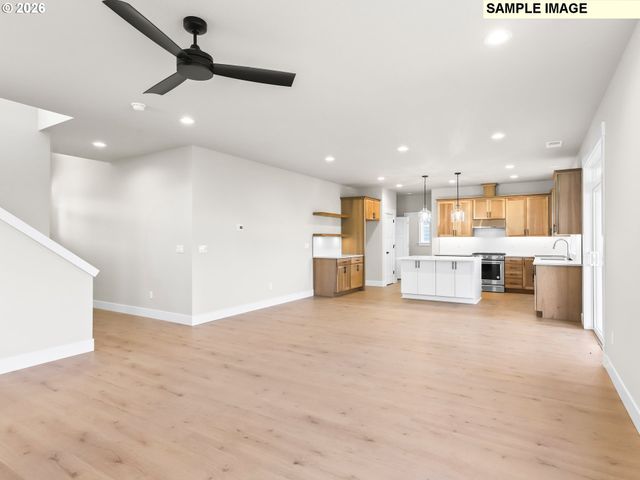 2231 E OTTER Loop 61, La Center, WA 98629