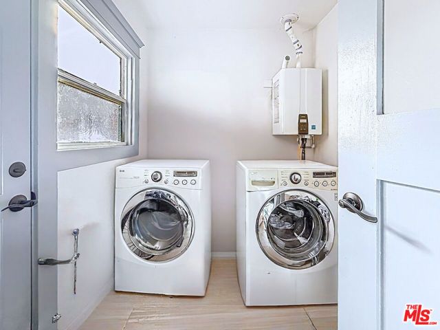 3025 Edgehill Drive, Los Angeles, CA 90018