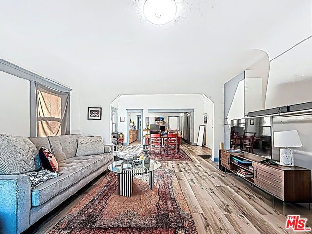 3025 Edgehill Drive, Los Angeles, CA 90018