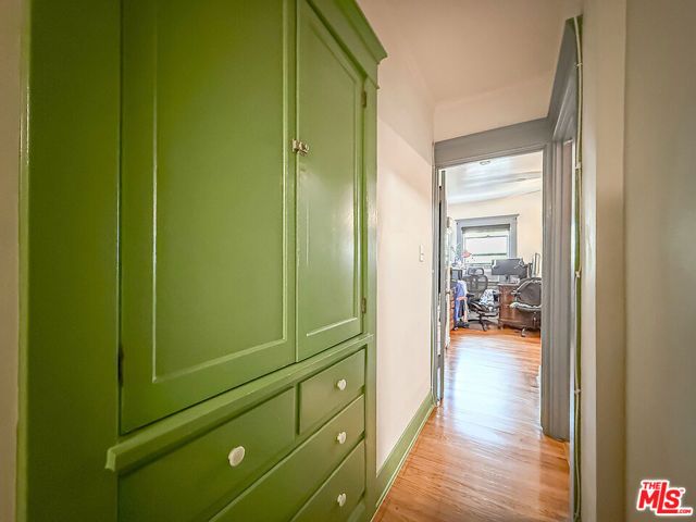 3025 Edgehill Drive, Los Angeles, CA 90018