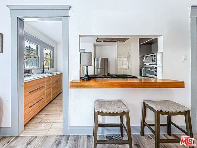 3025 Edgehill Drive, Los Angeles, CA 90018