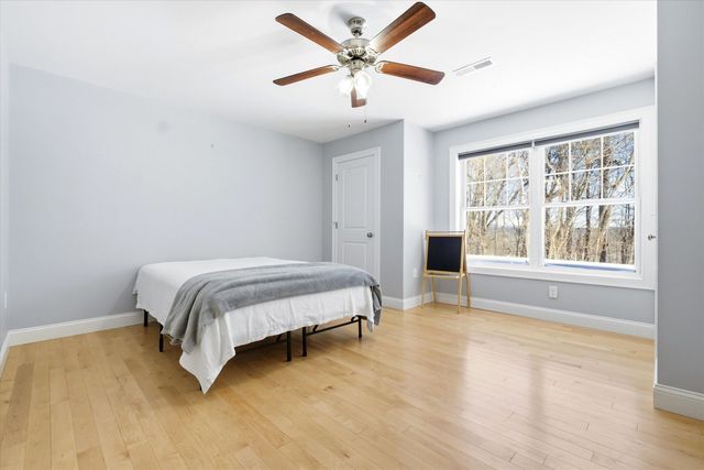 17 Callaway Dr Unit 5, Concord, NH 03301