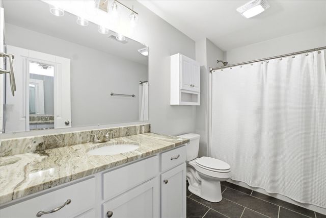 17 Callaway Dr Unit 5, Concord, NH 03301