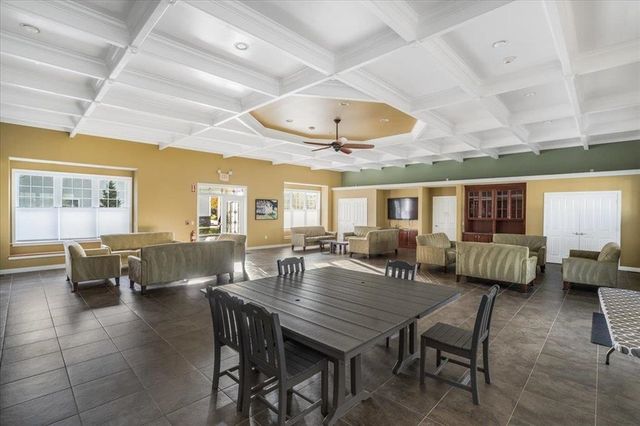 17 Callaway Dr Unit 5, Concord, NH 03301