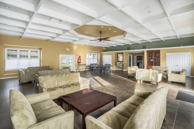 17 Callaway Dr Unit 5, Concord, NH 03301