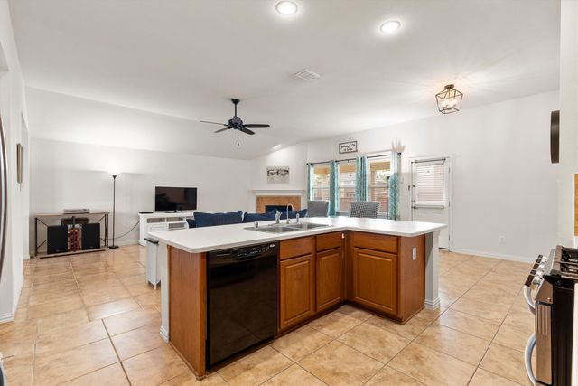 901 Langford Court, Anna, TX 75409