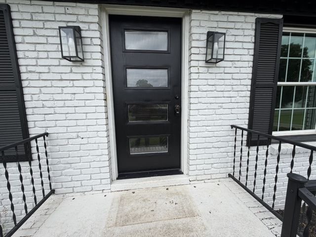 235 Sumner Ave, Gallatin, TN 37066