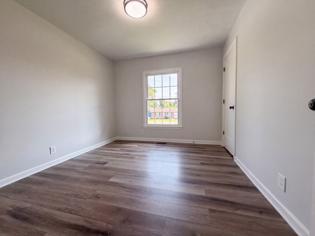 235 Sumner Ave, Gallatin, TN 37066