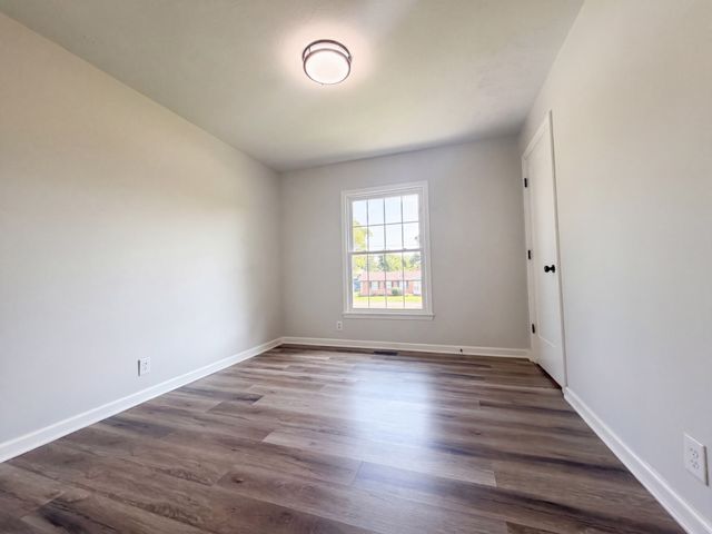 235 Sumner Ave, Gallatin, TN 37066