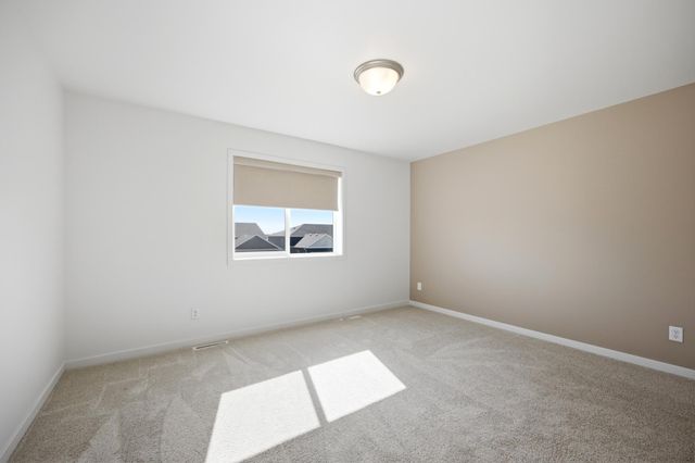 3851 19th Street S, Moorhead, MN 56560