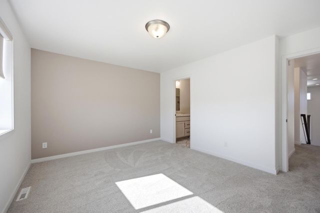3851 19th Street S, Moorhead, MN 56560