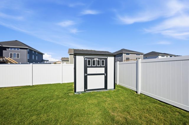 3851 19th Street S, Moorhead, MN 56560