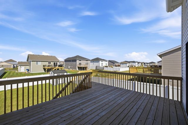 3851 19th Street S, Moorhead, MN 56560