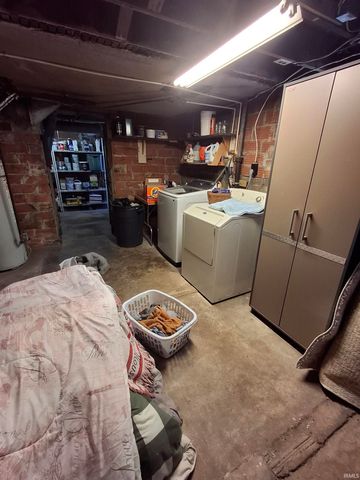 107 N Jackson Avenue, Fowler, IN 47944