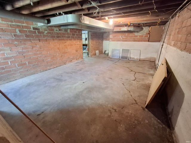 107 N Jackson Avenue, Fowler, IN 47944