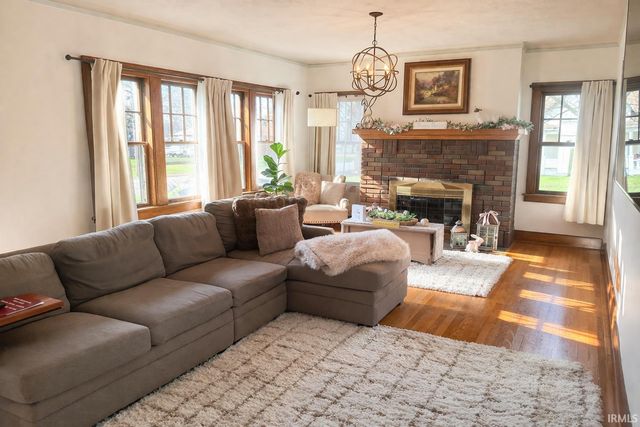 107 N Jackson Avenue, Fowler, IN 47944