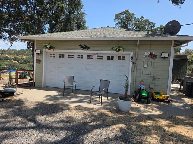2659 Danaher Dr, Valley Springs, CA 95252