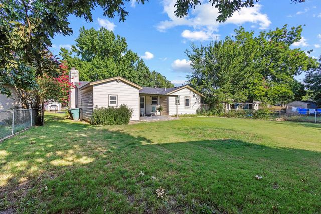 1414 N Binkley Street, Sherman, TX 75092