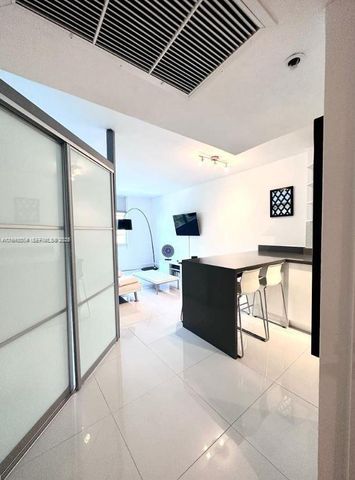 100 Lincoln Rd 526, Miami Beach, FL 33139