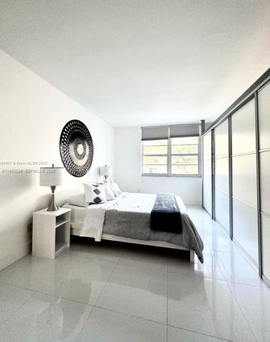 100 Lincoln Rd 526, Miami Beach, FL 33139