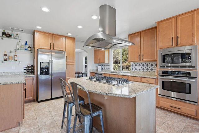 9216 Oak Grove Dr, Descanso, CA 91916