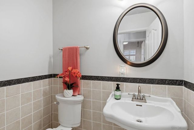 9216 Oak Grove Dr, Descanso, CA 91916