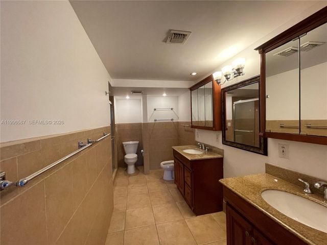 4009 N Cypress Dr 105, Pompano Beach, FL 33069