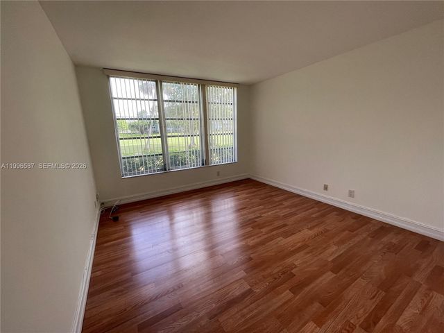 4009 N Cypress Dr 105, Pompano Beach, FL 33069