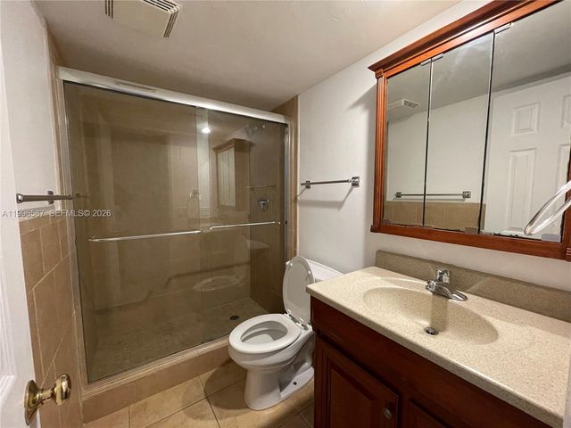 4009 N Cypress Dr 105, Pompano Beach, FL 33069