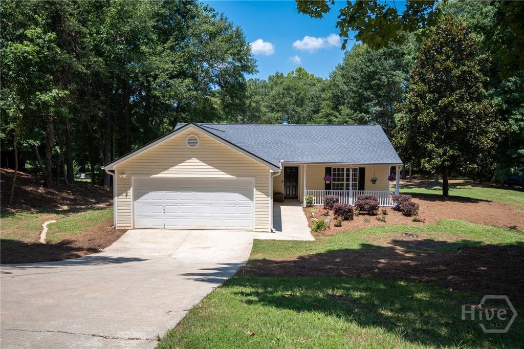 2003 Emerald Pointe Drive, Winder, GA 30666