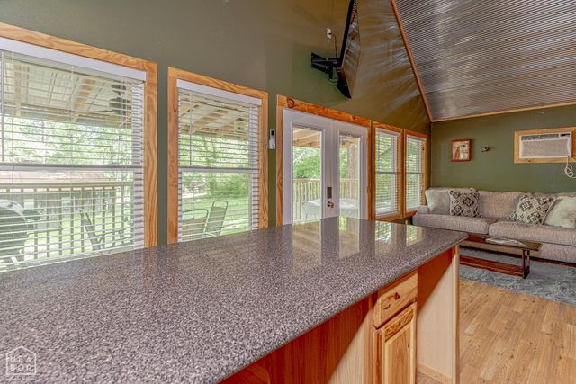 1815 Stubblefield Rd, Pocahontas, AR 72455