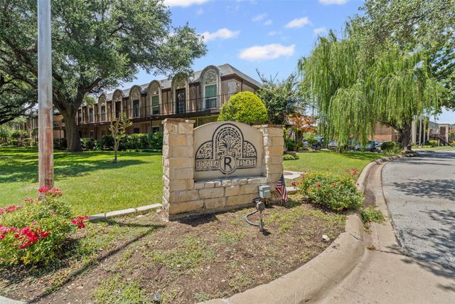 4024 Ridglea Country Club Drive, Fort Worth, TX 76126